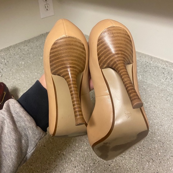 Guess high heels! Size 6 - Picture 3 of 4